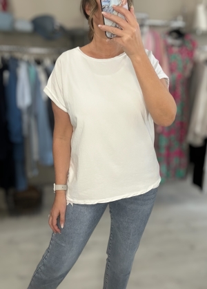 whitetshirt