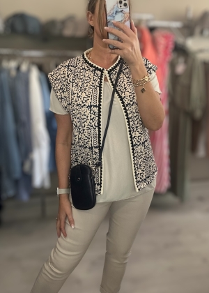 navyprintgillet Thumb