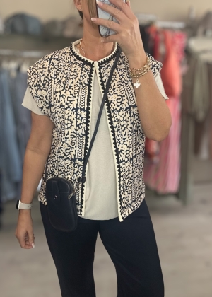 navyprintgillet Thumb