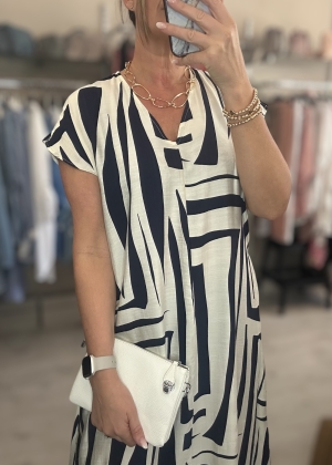 navyprintdress Thumb