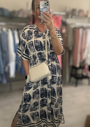 navyprintdress  Thumb