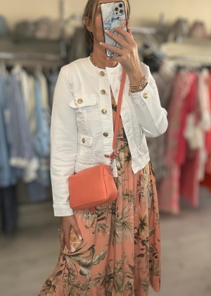 whitejacket Thumb