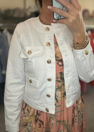 whitejacket Thumb