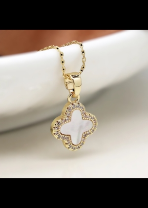 clovernecklace  Thumb