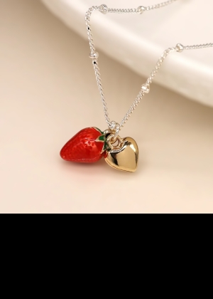strawberrynecklace Thumb